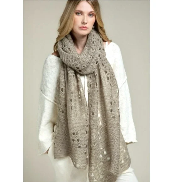 🌸Women’s Open Knit Oblong Scarf. Color: Oatmeal - Picture 7 of 7
